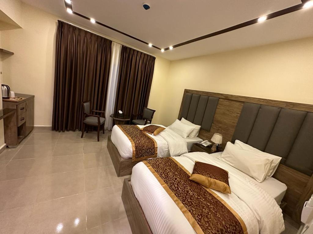Shaqilath Hotel Wadi Musa Exterior foto