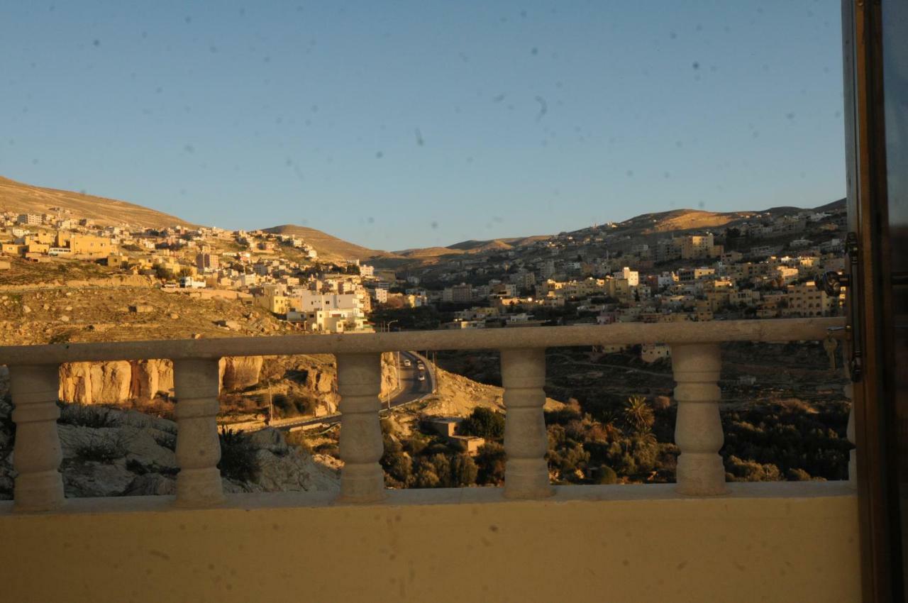 Shaqilath Hotel Wadi Musa Exterior foto